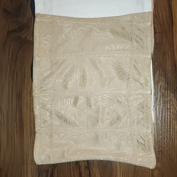 CORSETS SET OF 4 - Picture 2 of 10